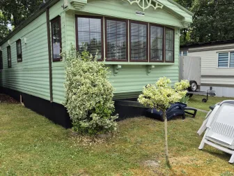 Gezellige sta-caravan