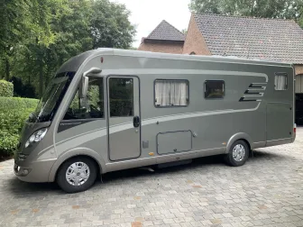 HYMER B 678